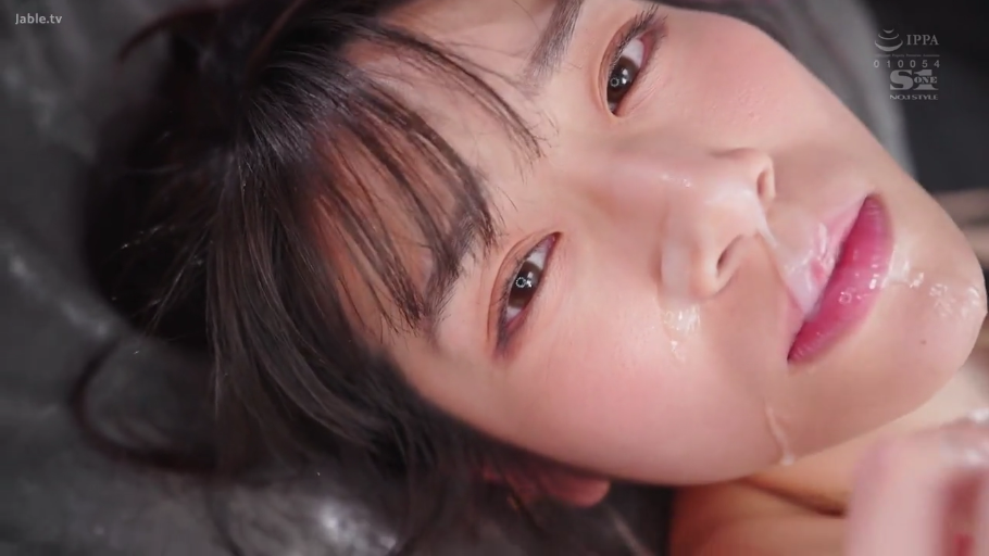 室内 · 虚脱 · 口鼻部特写 · 裸体 · 嘴角精液 · 中出后