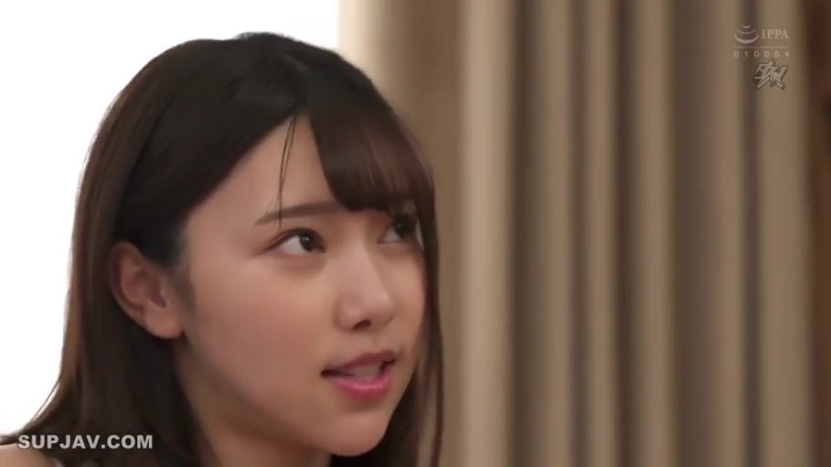 室内 · 若有所思 · 脸部特写