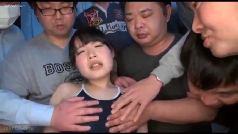 室内 · 坐姿 · 脸部 · 迷离 · 多人 · 死库水 · 摸胸