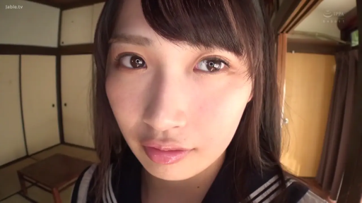 脸部特写 · 第一视角 · 和室 · 平静 · 注视 · 水手服 · 靠近镜头