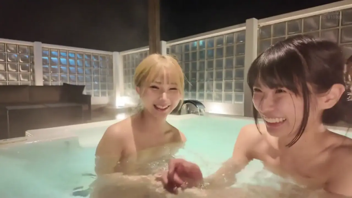 裸体 · 温泉 · 水雾 · 神情愉悦 · 两人面部特写