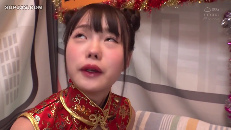 室内 · 脸部特写 · 正面 · 旗袍