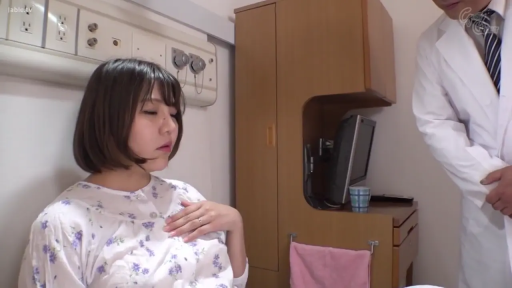 坐姿 · 医院 · 角色扮演 · 病号服 · 检查 · 医疗设备 · 虚弱