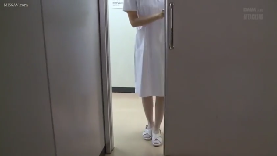 全身 · 医院 · 护士服 · 站立 · 开门 · 移门 · 护士系列