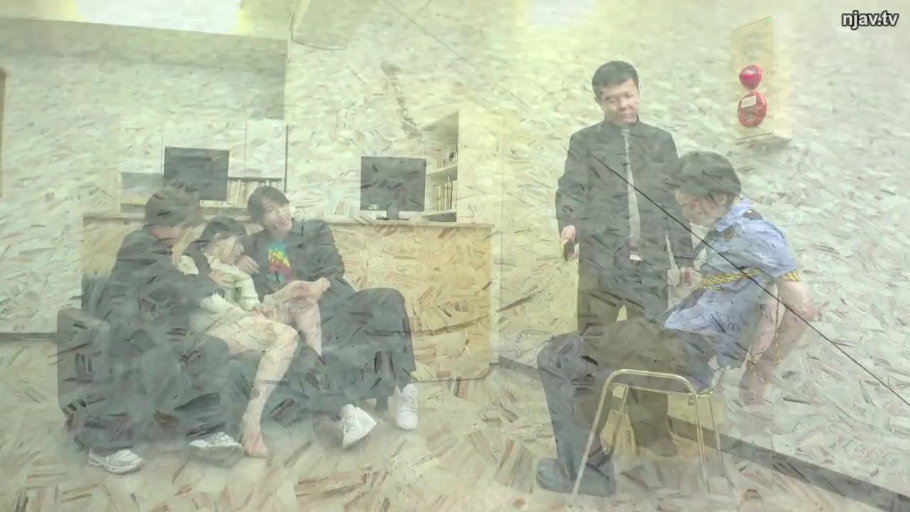 办公室 · 远景 · 警服