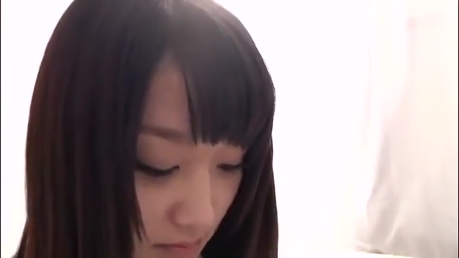 室内 · 冷静 · 面部特写 · 口交准备 · 未穿上衣
