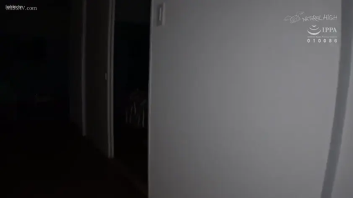 昏暗 · 门 · 室内走廊