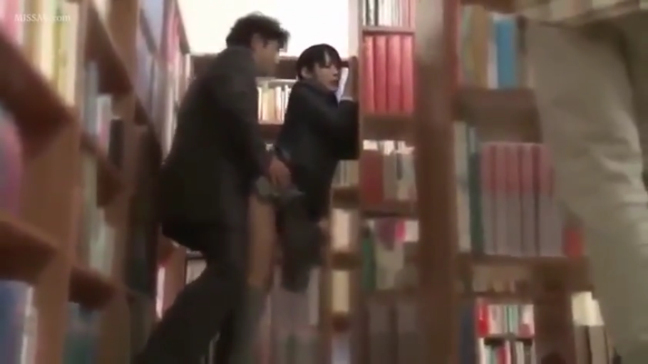 性交 · 角色扮演 · 迷离 · 后入式 · 全景 · 制服 · 书架 · 图书馆