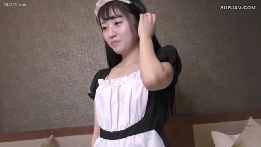 卧室 · 站立 · 羞涩 · 女仆装 · 上半身 · 长发 · 发带 · 整理头发