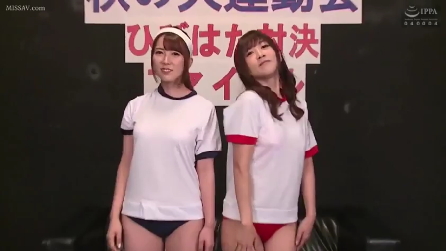 微笑 · 头部特写 · 演播室 · 发带 · 运动短裤