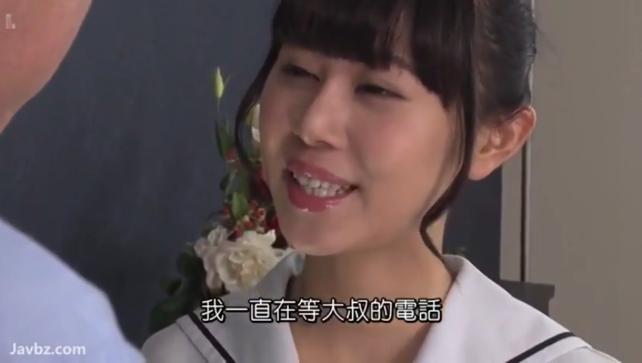 室内 · 交谈 · 脸部特写 · 微笑 · 水手服 · 制服诱惑 · 面对面