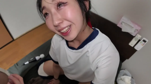 寝室 · 没入 · 震动棒 · 长筒袜 · 面部表情特写 · 骑乘位待命 · 床上用品