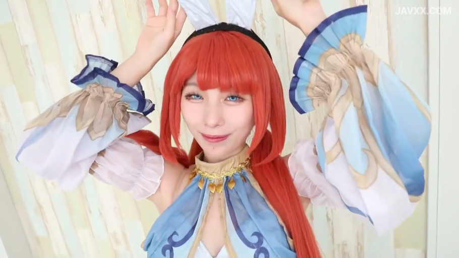 室内 · 魅惑 · 面部特写 · 浅蓝色调裙装 · 兔耳朵发箍
