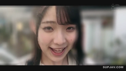 室内 · 甜美 · 面部特写 · 白色上衣 · 日系 · 说话 · 正对镜头