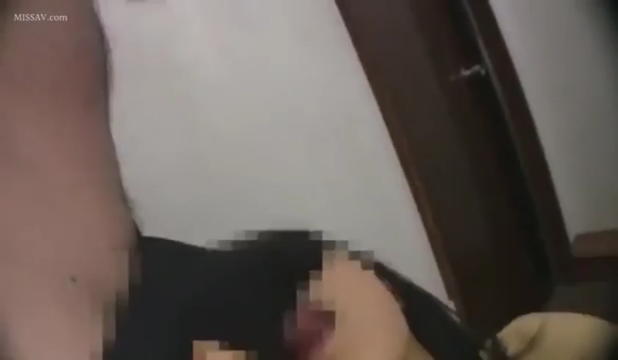 卧室 · 裸体 · 性器特写 · 画面有马赛克 · 撸管