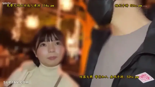 面部 · 站立 · 平静 · 高领毛衣 · 对视 · 街道 · 夜色