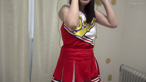 室内 · 啦啦队服 · 放松 · 上半身特写