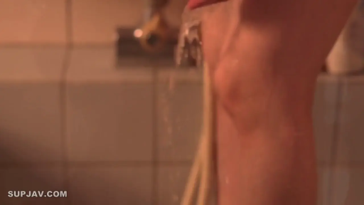 室内 · 全裸 · 局部特写 · 模糊