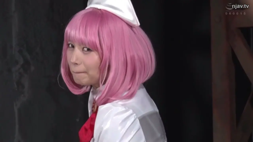 室内 · 侧颜 · 白色制服 · 回眸 · 护士帽