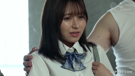 室内 · 面部 · 站立 · 制服 · 局促 · 日本AV · 单肩包 · 被搭肩