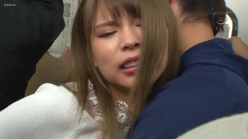 室内 · 脸部特写 · 站立 · 白色蕾丝衫