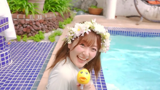 头部特写 · 活泼 · 水枪 · 户外泳池 · 泳衣
