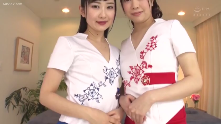 微笑 · 面部特写 · 按摩店 · 花纹上衣