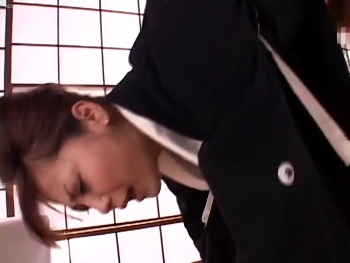 呻吟 · 和室 · 后入 · 侧脸特写 · 和服