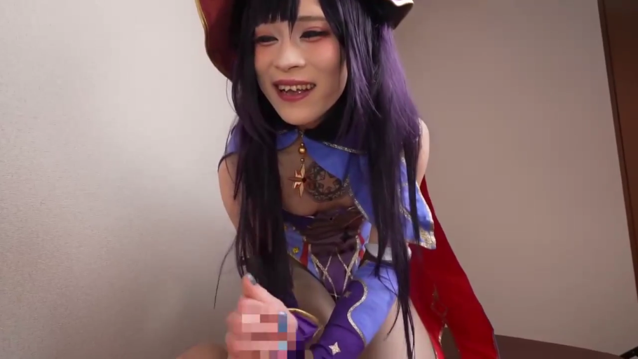 室内 · 俯身 · 角色扮演 · 面部特写 · 笑容 · 手淫 · 莫娜COS服