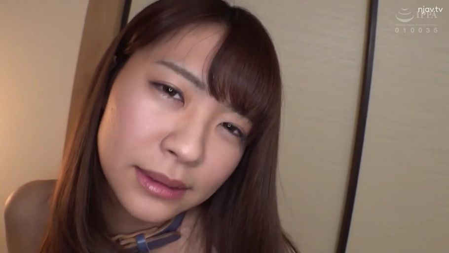室内 · 面部特写 · 皮质项圈 · 项圈 · 微醺感