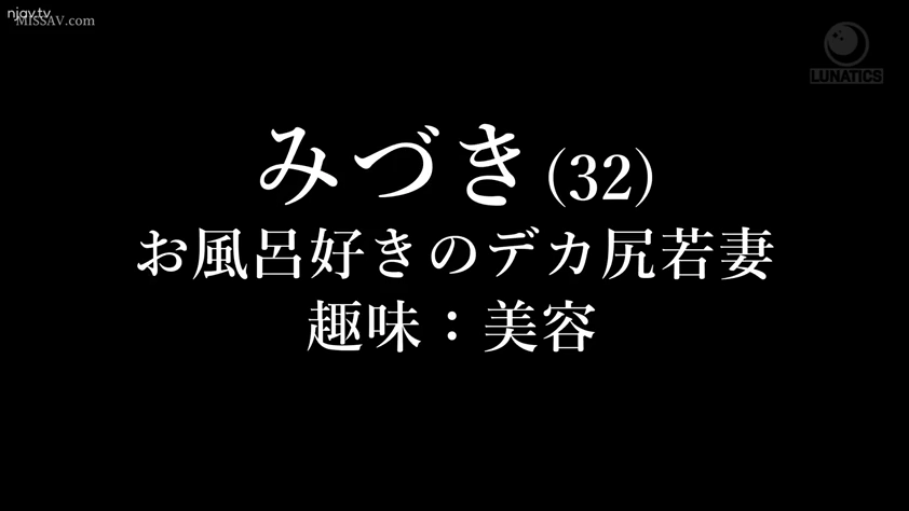 黑色背景 · 文字特写
