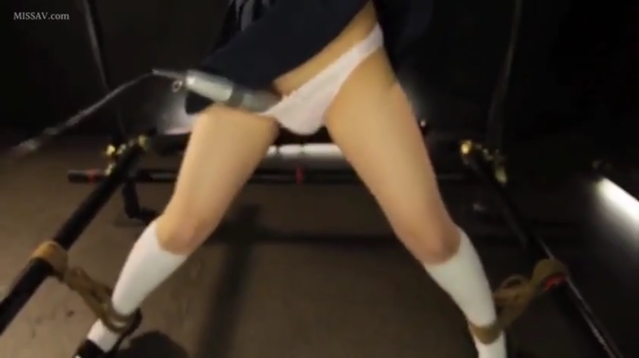 室内 · JK制服 · 下半身 · 顔出しなし · 震动器 · 捆绑开腿 · 玩具自慰