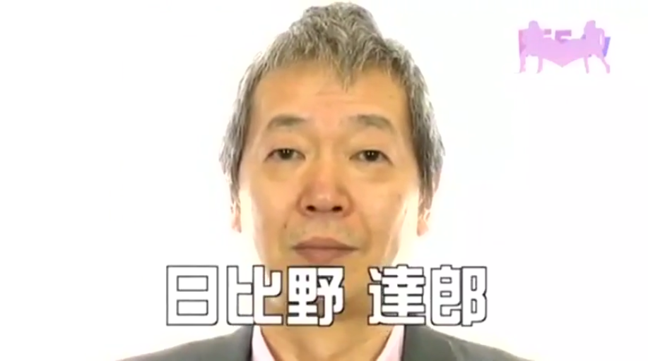 面部特写 · 平淡 · 注视镜头 · 西装 · 白色背景 · 正面 · 中老年人