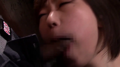 脸部特写 · 口交 · 马赛克 · 闭眼 · 制服 · 仰头 · 户外