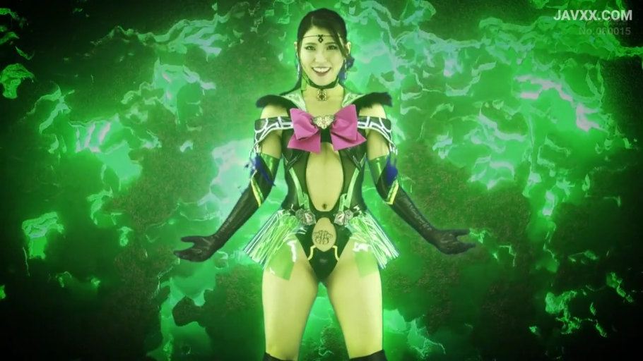 兴奋 · 头部特写 · 手套 · 录影棚 · 美少女战士风格紧身衣 · 绿色灯光背景
