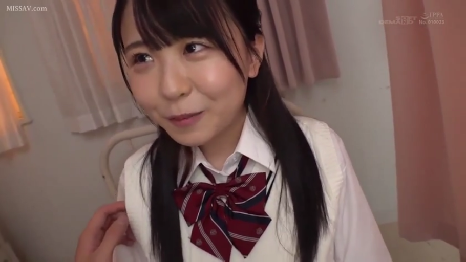 室内 · 坐姿 · 脸部特写 · 微笑 · 对视 · JK制服 · 长发