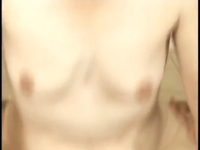 室内 · 全裸 · 骑乘 · 画面模糊 · 乳房特写