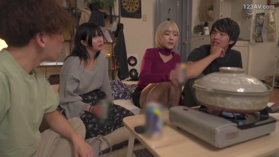 公寓 · 交谈 · 长袖针织衫 · 卡式炉 · 日常画面