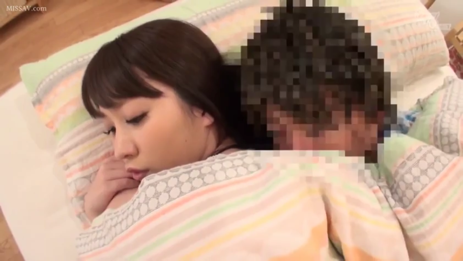 脸部特写 · 卧室 · 平静 · 裸体 · 日本AV · 被子 · 侧躺 · 睡觉