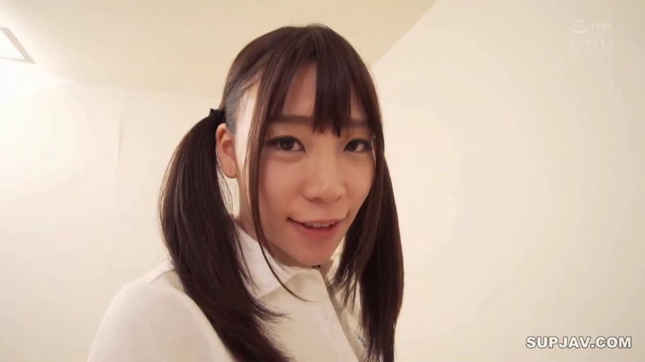 室内 · 白色衬衫 · 头部特写