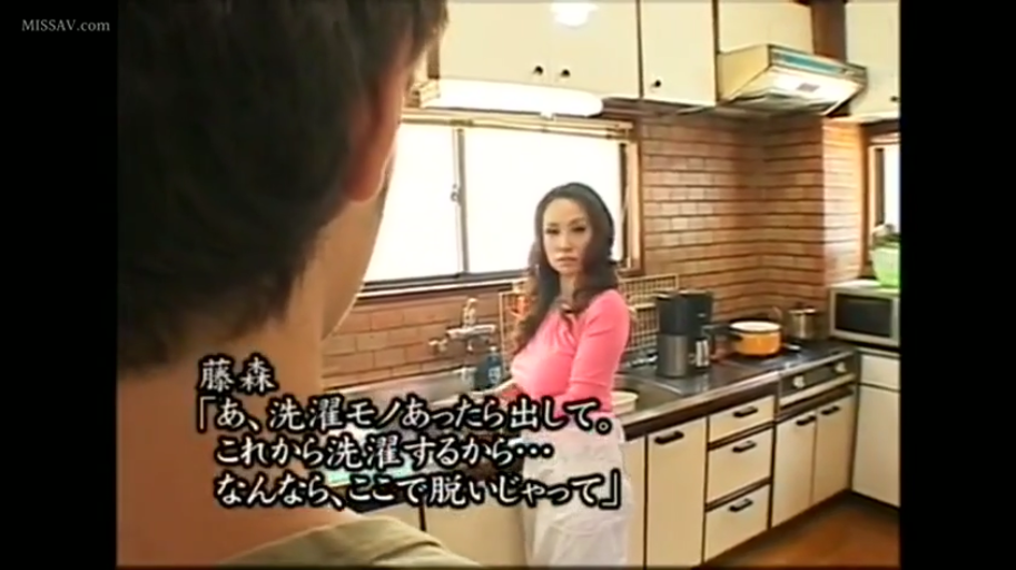 诱惑 · 厨房 · 白色围裙 · 围裙 · 人妻面部特写