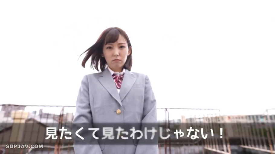 站立 · 字幕 · 半身 · 制服 · 凝视 · 屋顶 · 嗔怒