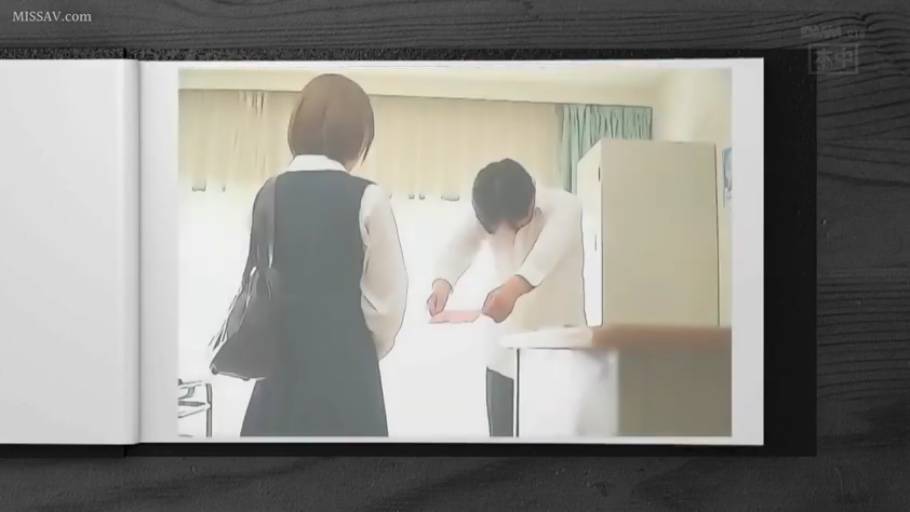平静 · 办公室 · 职场制服 · 信封 · 光线明亮 · 中景镜头