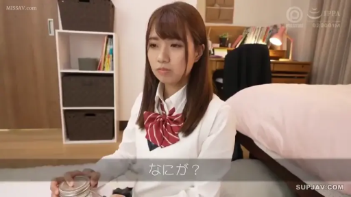 坐姿 · 严肃 · 半身特写 · 房间 · 带字幕 · 玻璃罐 · JK学生装 · 持罐沉思
