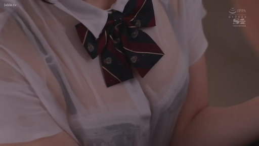 室内 · 胸部特写 · 正面 · 湿透制服