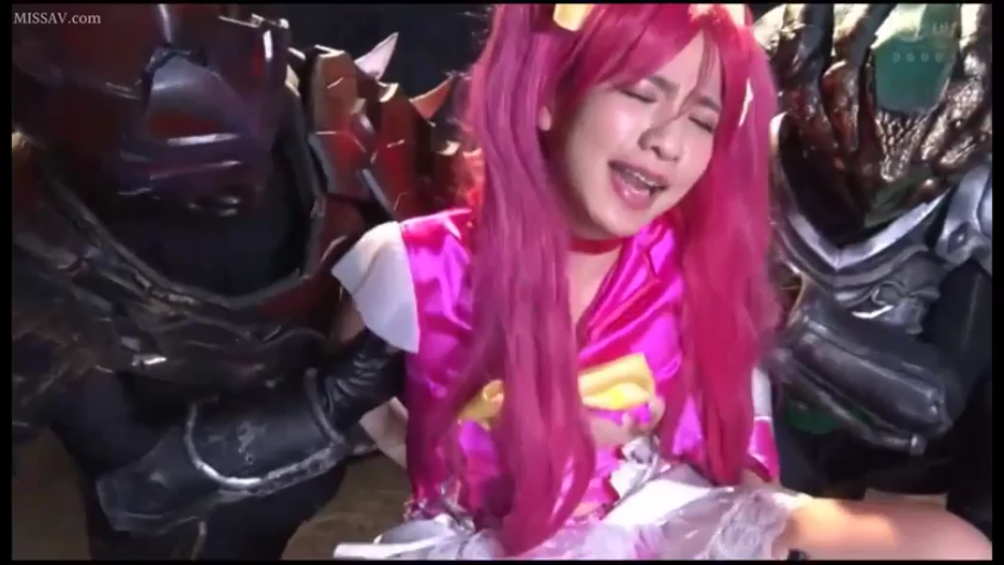 揉乳 · 半身 · 痛苦 · 黑暗室内 · 特摄片 · 魔法少女装 · 被抓捕 · 怪兽铠甲