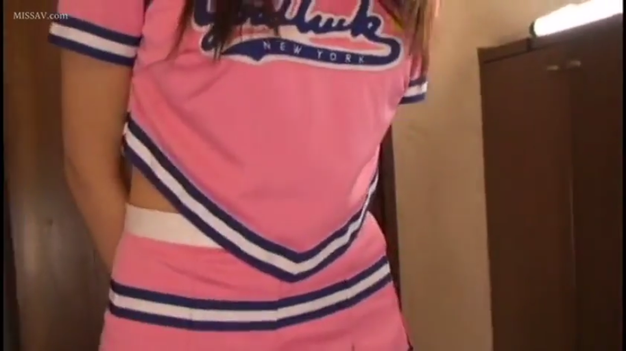 室内 · 站立 · 躯干 · 水印 · 静态 · 啦啦队服