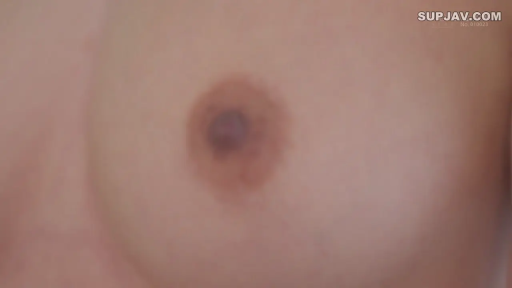 室内 · 全裸 · 乳头特写