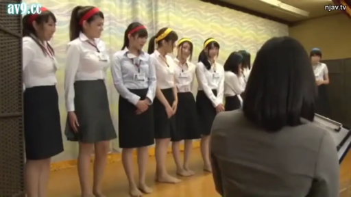 职业化 · 工作证 · 面试现场 · 彩色发带 · 制服统一