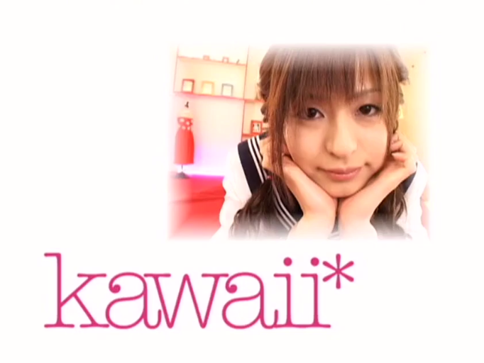 室内 · 脸部特写 · 羞涩 · 水手服 · Kawaii标题字样
